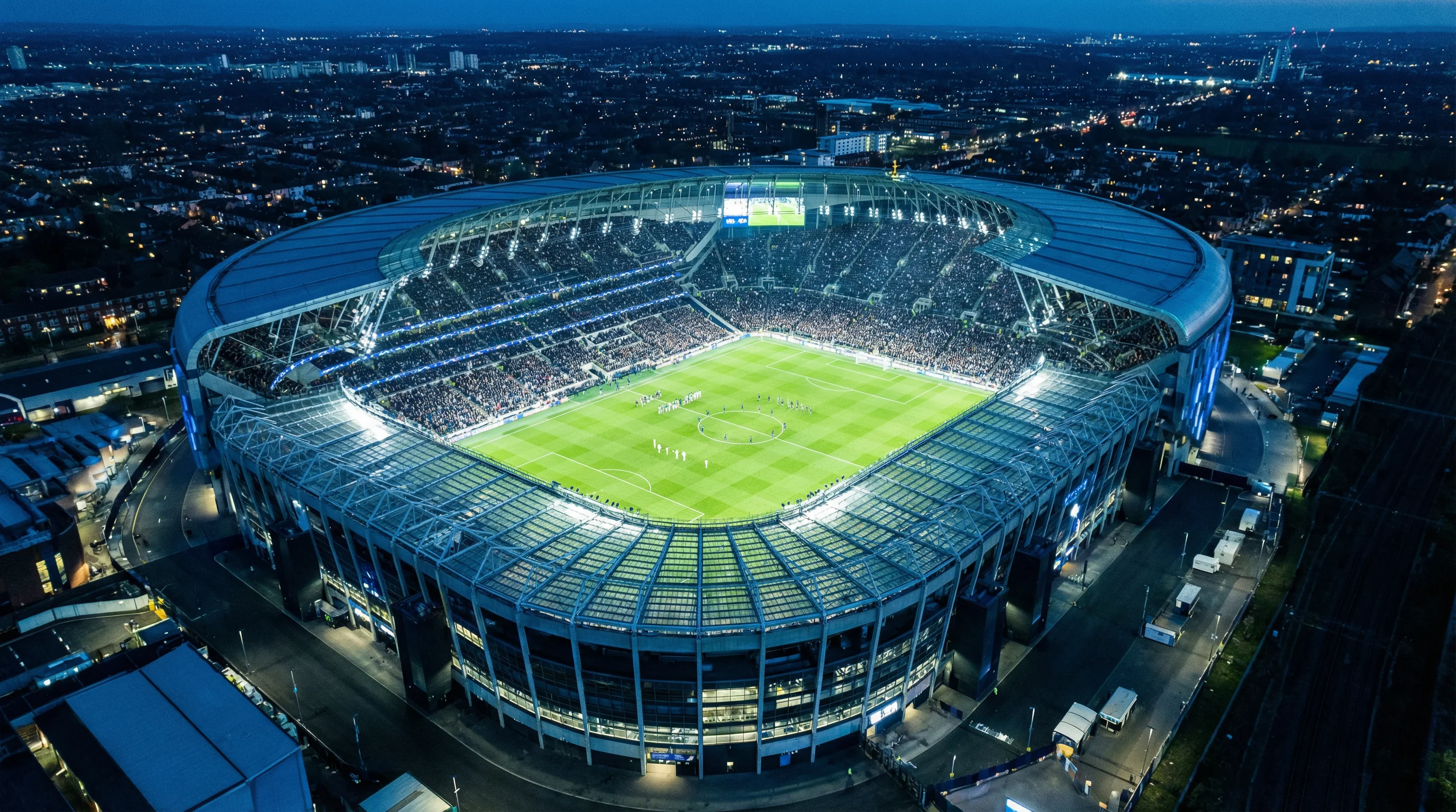 英超比赛夜间体育场全景